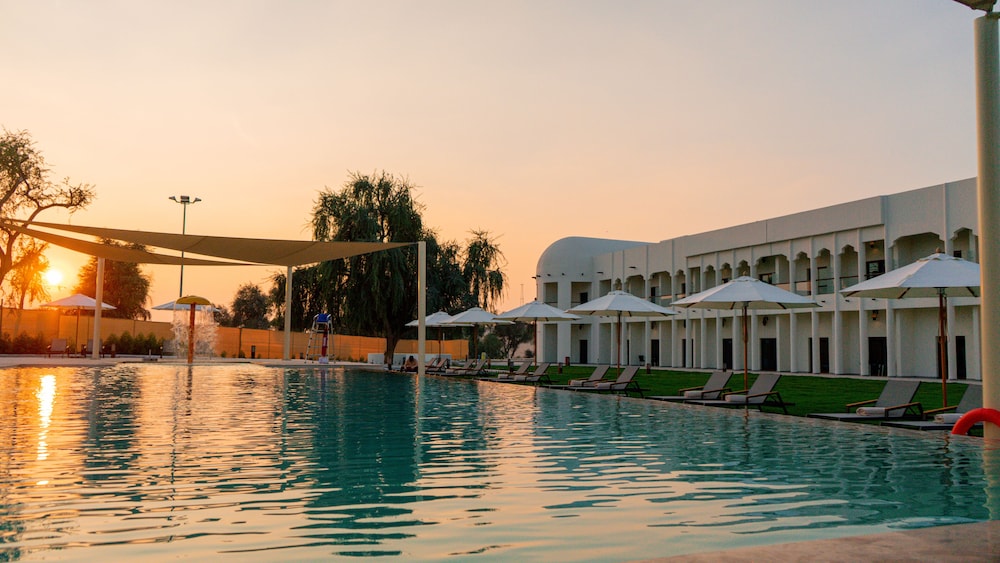 Western Hotel Liwa 41/50