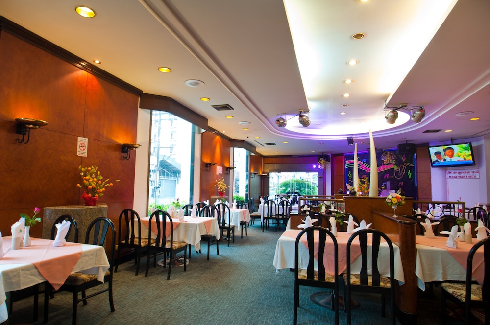 BP GRAND TOWER HOTEL 41/59