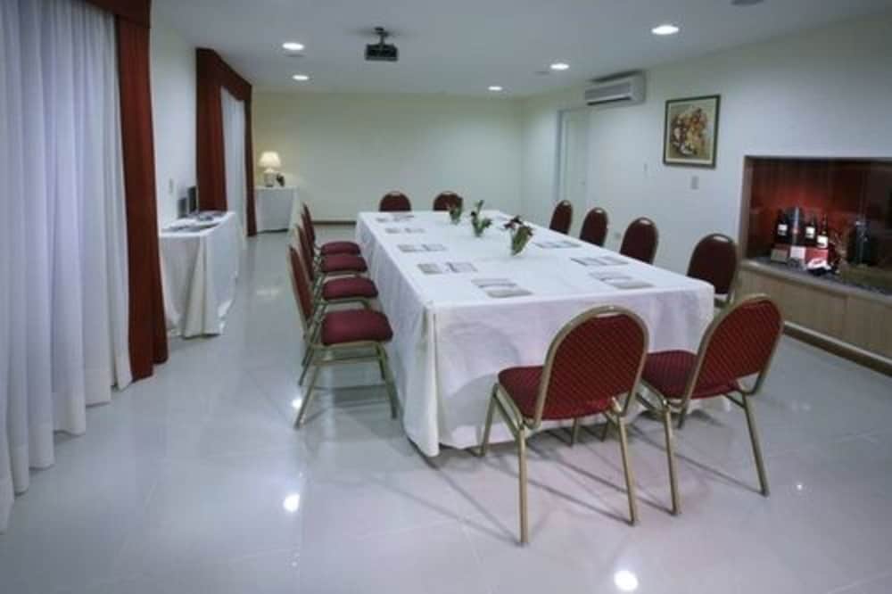 Condor Suites Apart Hotel 42/50