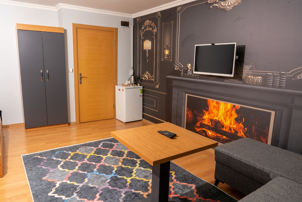 Heraldic Room Hotel 36/50