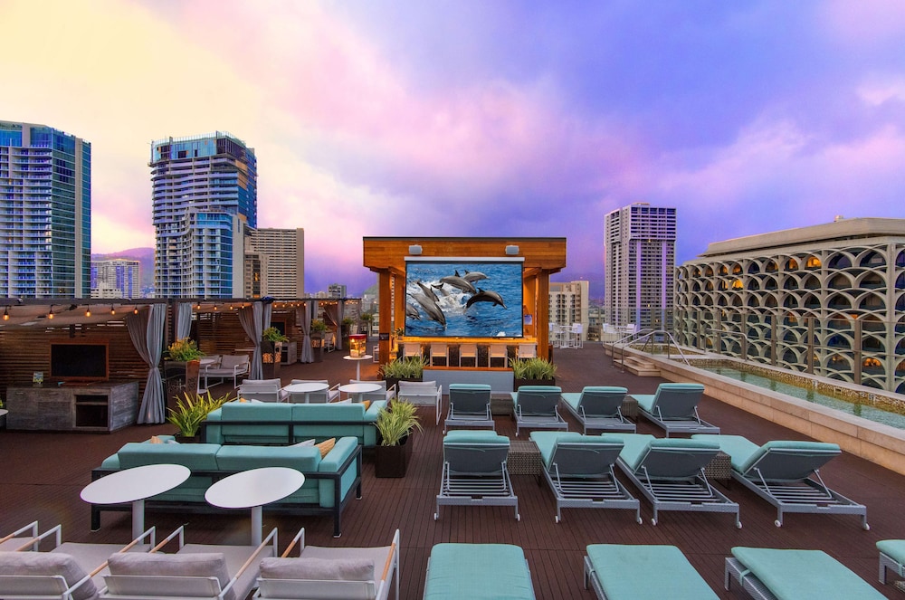 Hokulani Waikiki By Hilton Grand Vacations 13/68