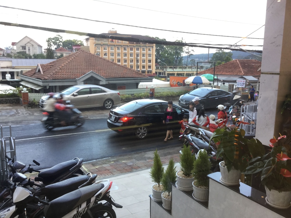 Tulip Hotel 2 58/66