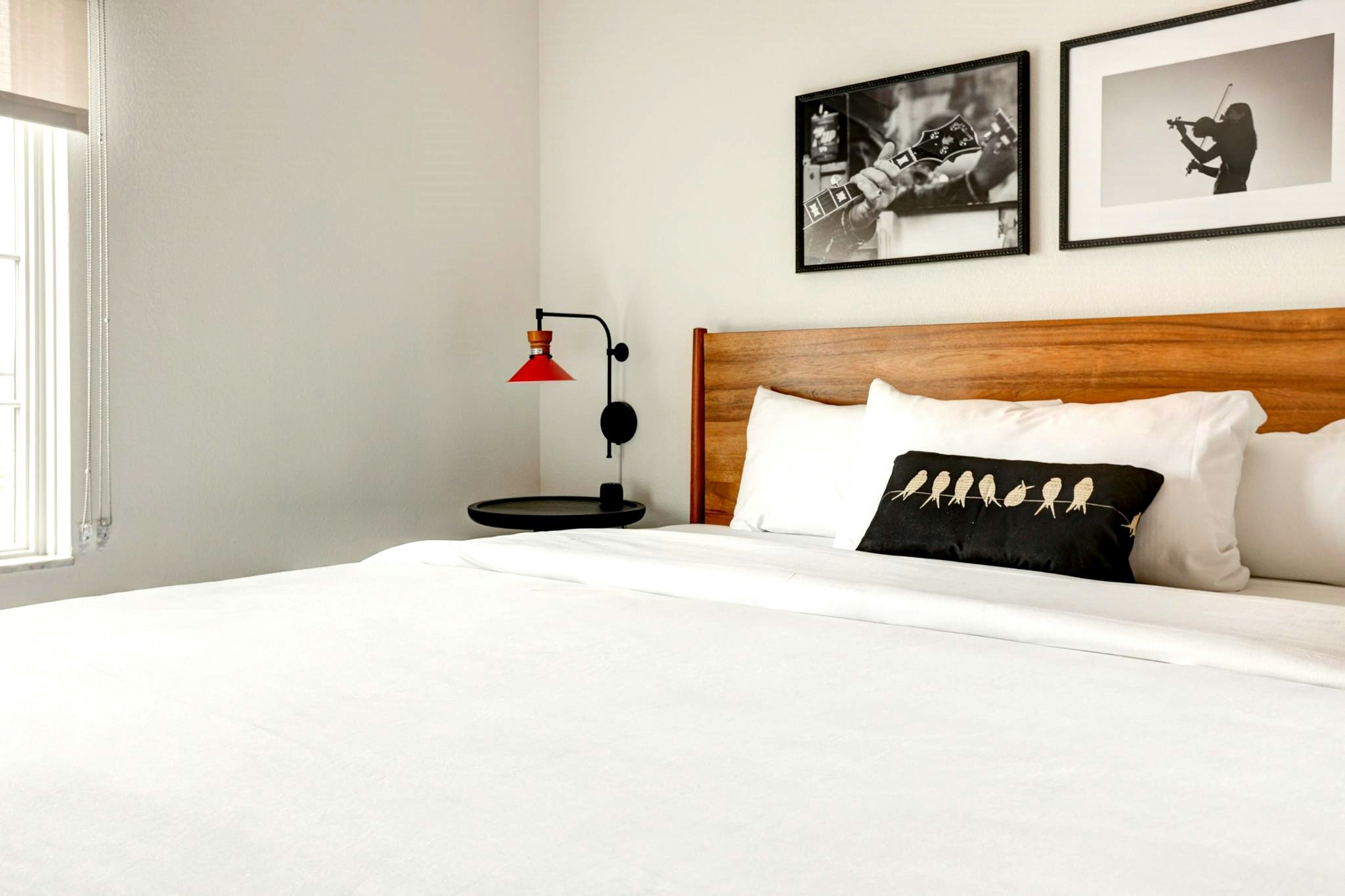 Elwood Hotel and Suites 9/28