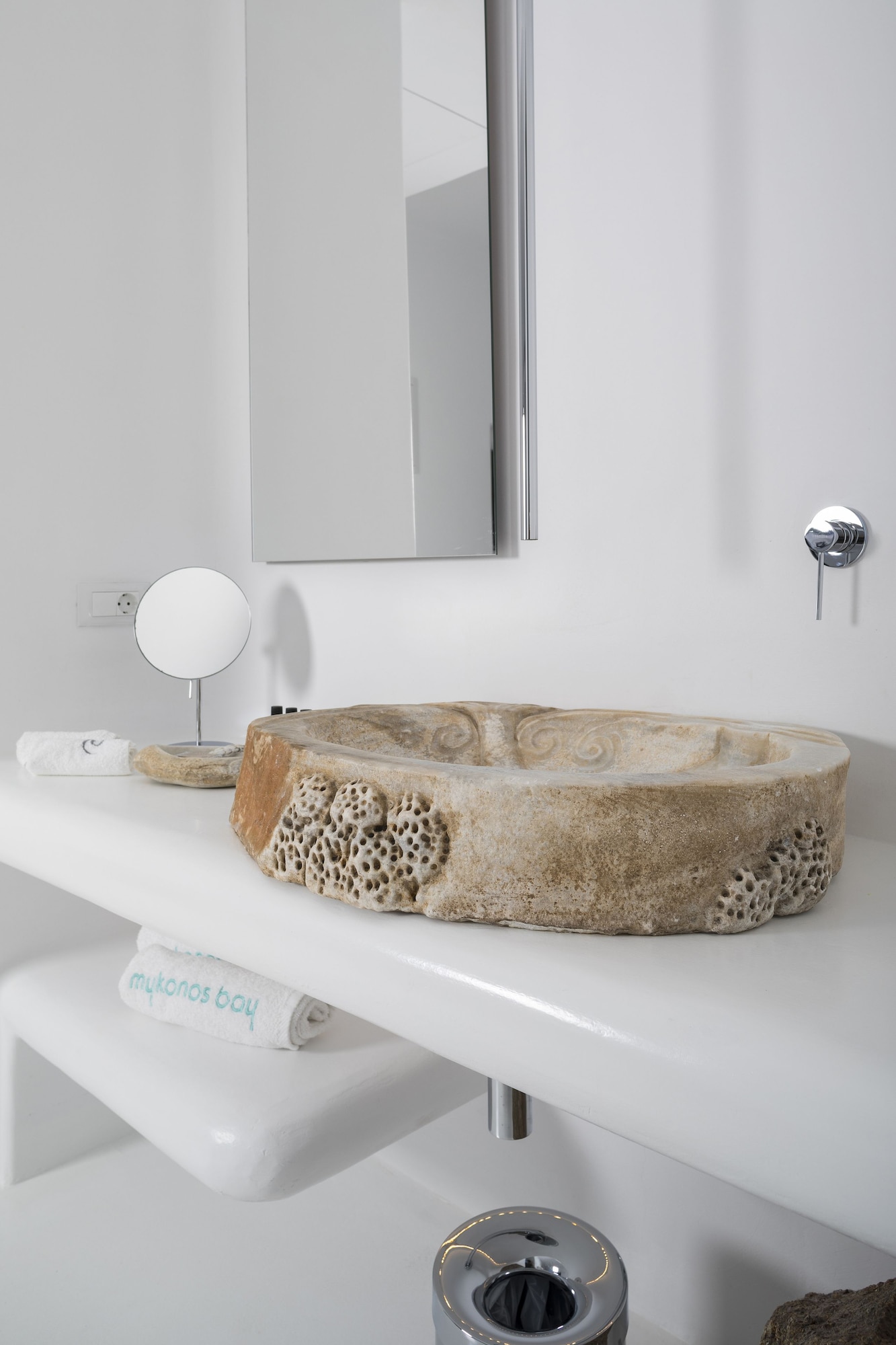 Residence, King Bed, Outdoor Jetted Tub, 2 Sofa, Annex