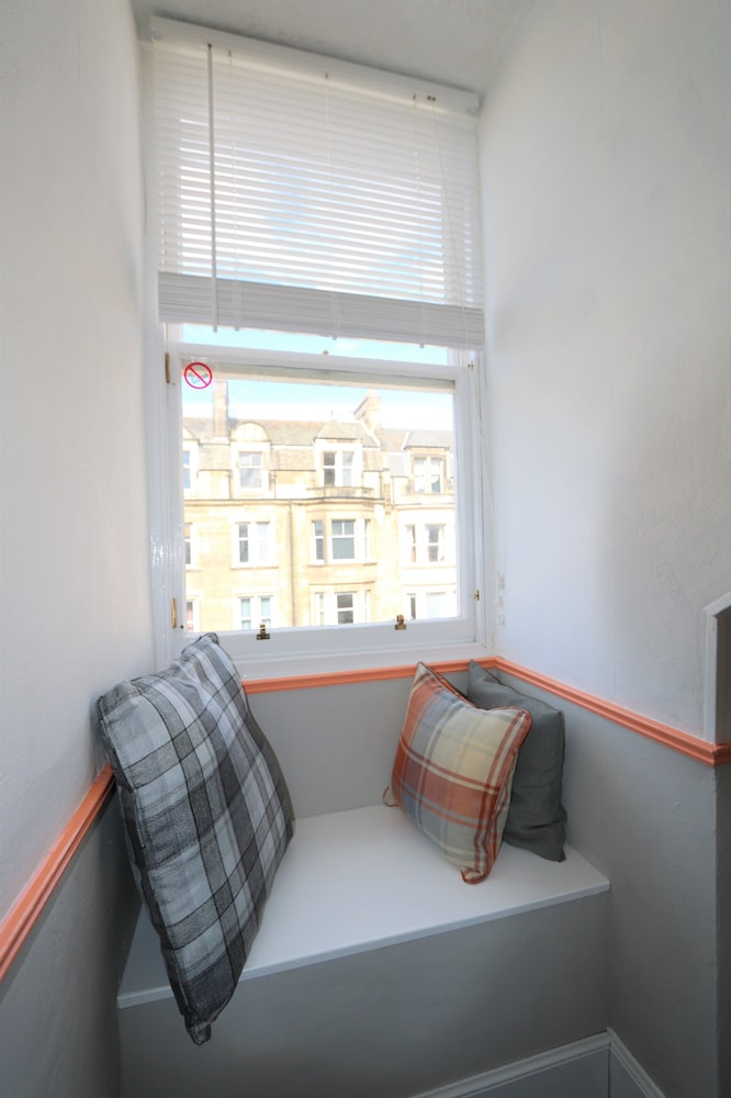 Valentine City Centre Guest House 28/50