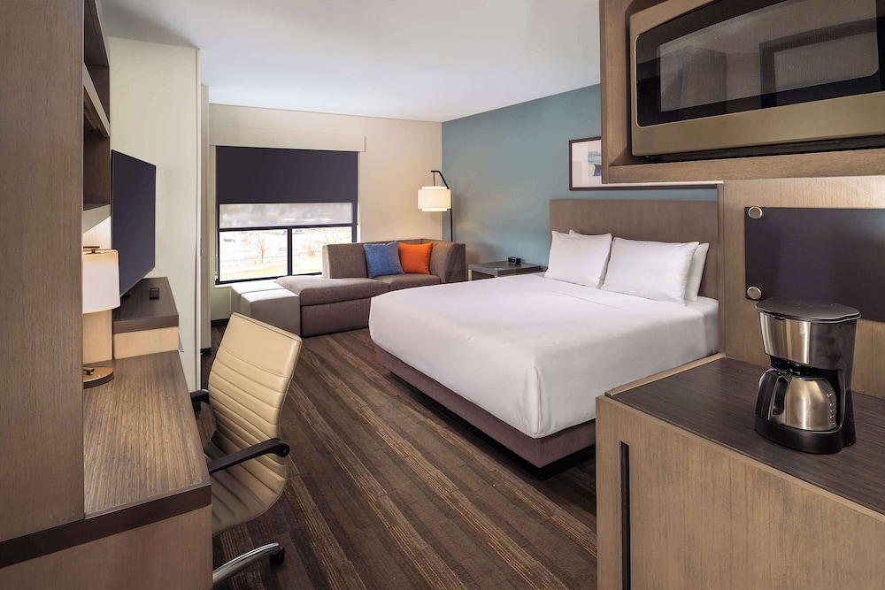 Hyatt House Auburn Hills Detroit 14/42