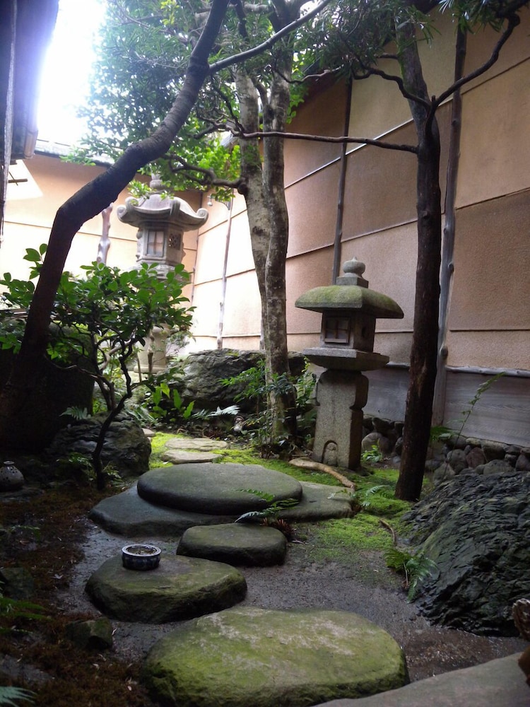 Guesthouse Kingyoya - Hostel 36/42