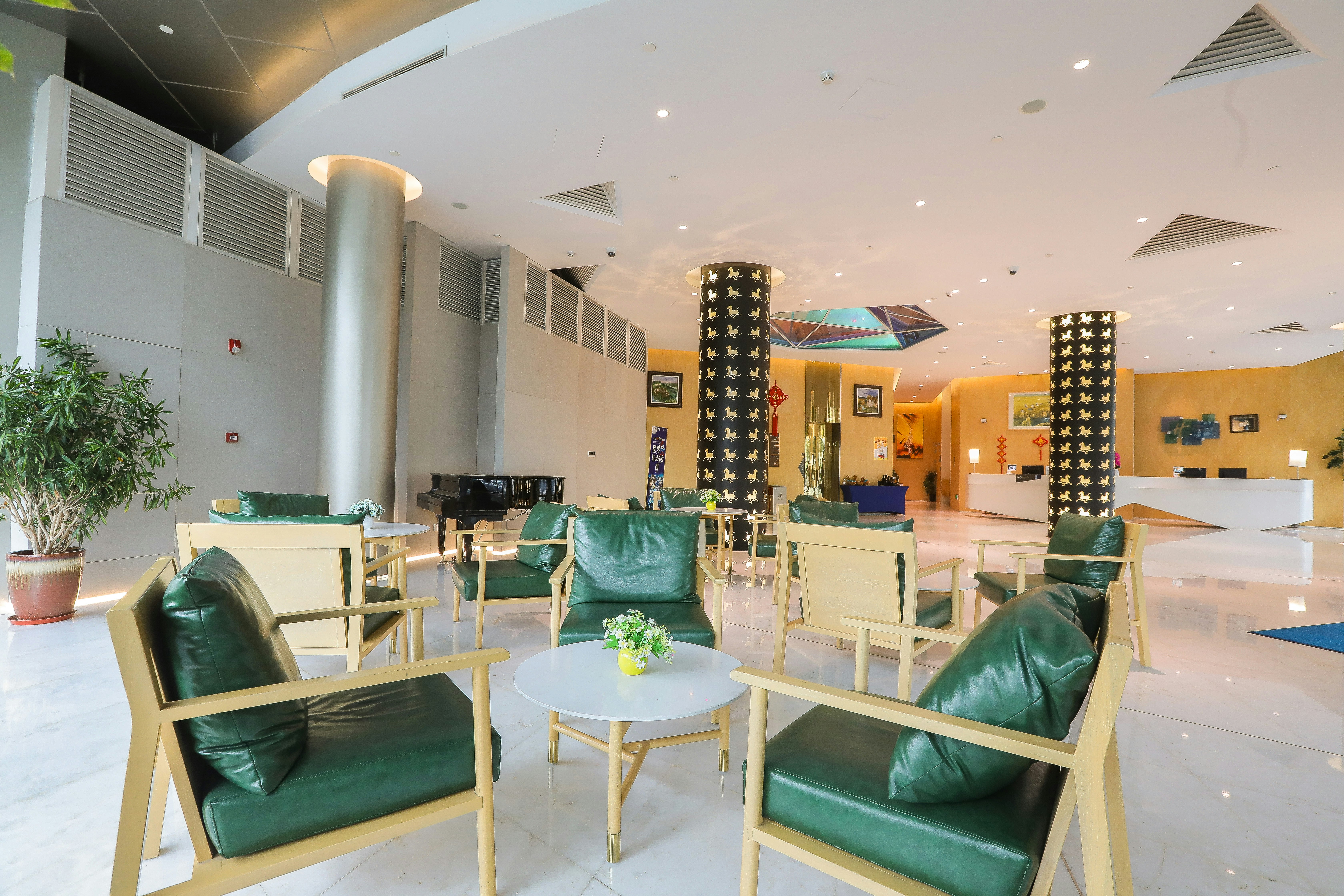 HOLIDAY INN EXPRESS SHANGHAI SONGJIANG FANGTA 36/50