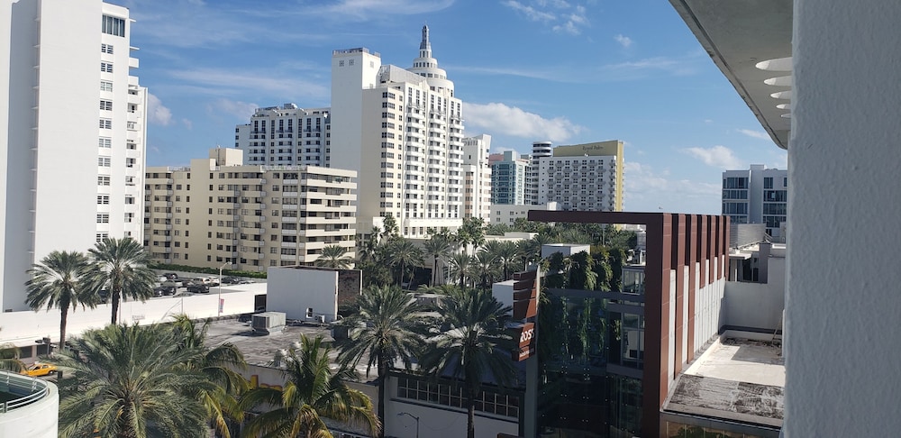Albion South Beach 62/63