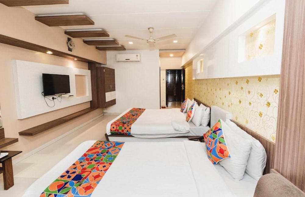 HOTEL AMBER 28/46