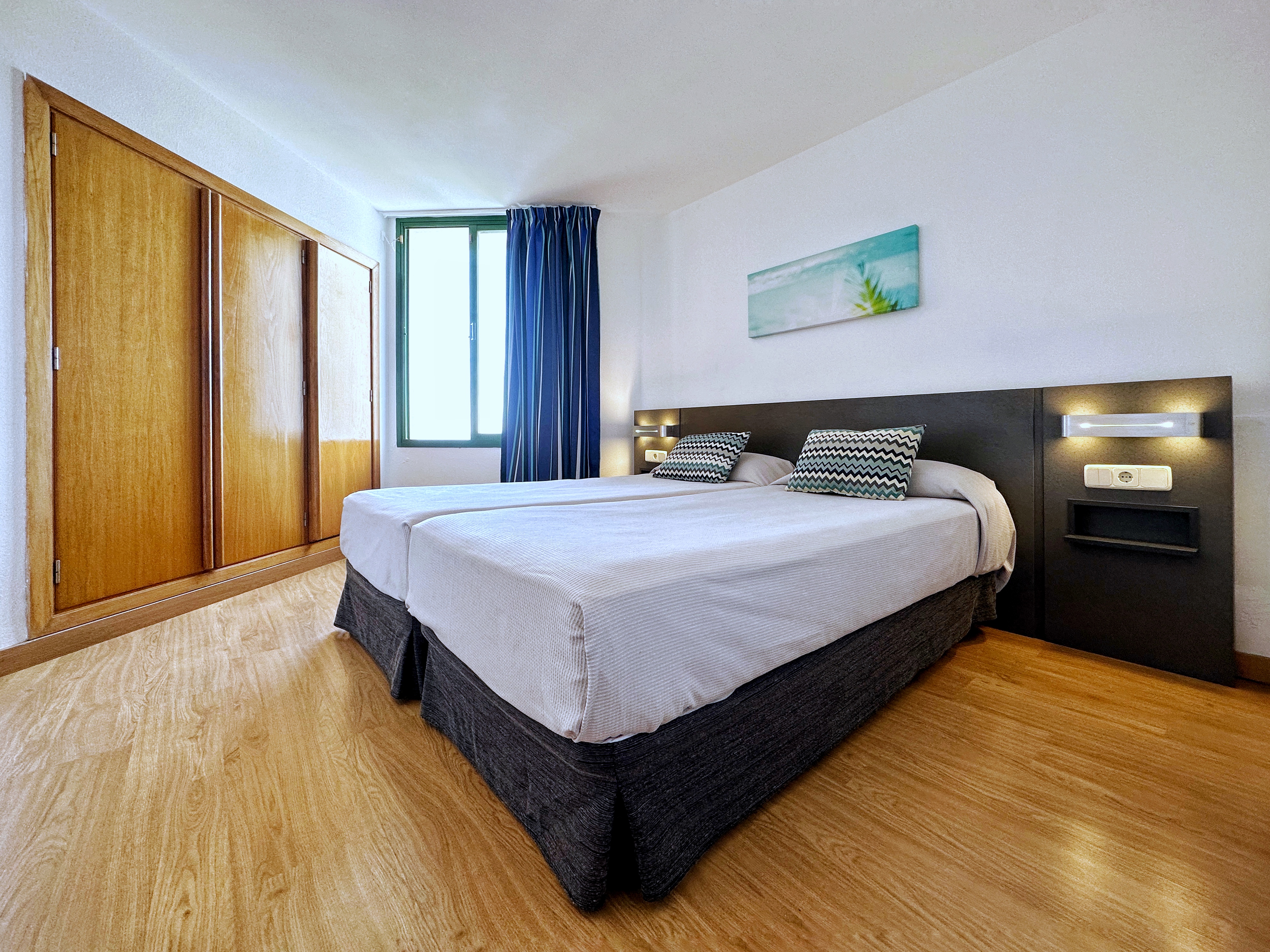 Globales Nova Apartments 7/40