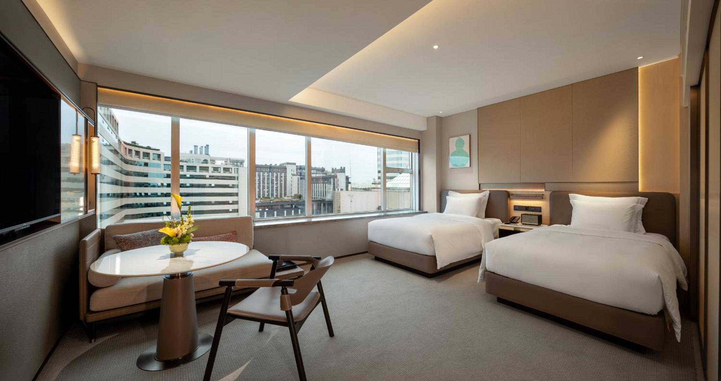 Deluxe, Twin Beds