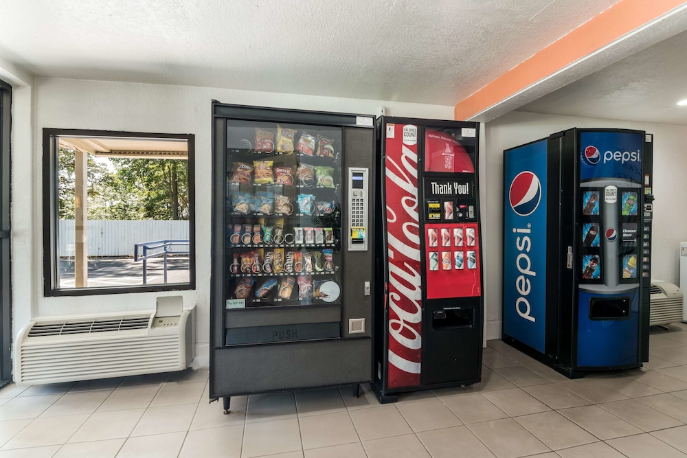 Motel6 Newport News, VA 26/38