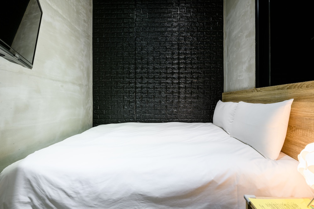 Colormix Hotel Hostel 19/47
