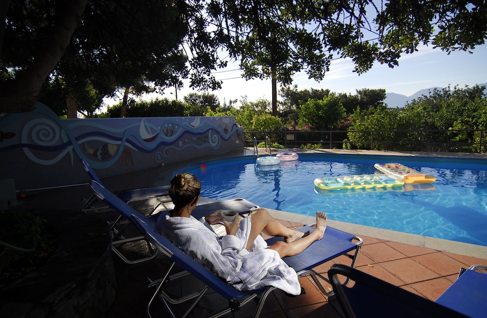 Lato Hotel 40/44