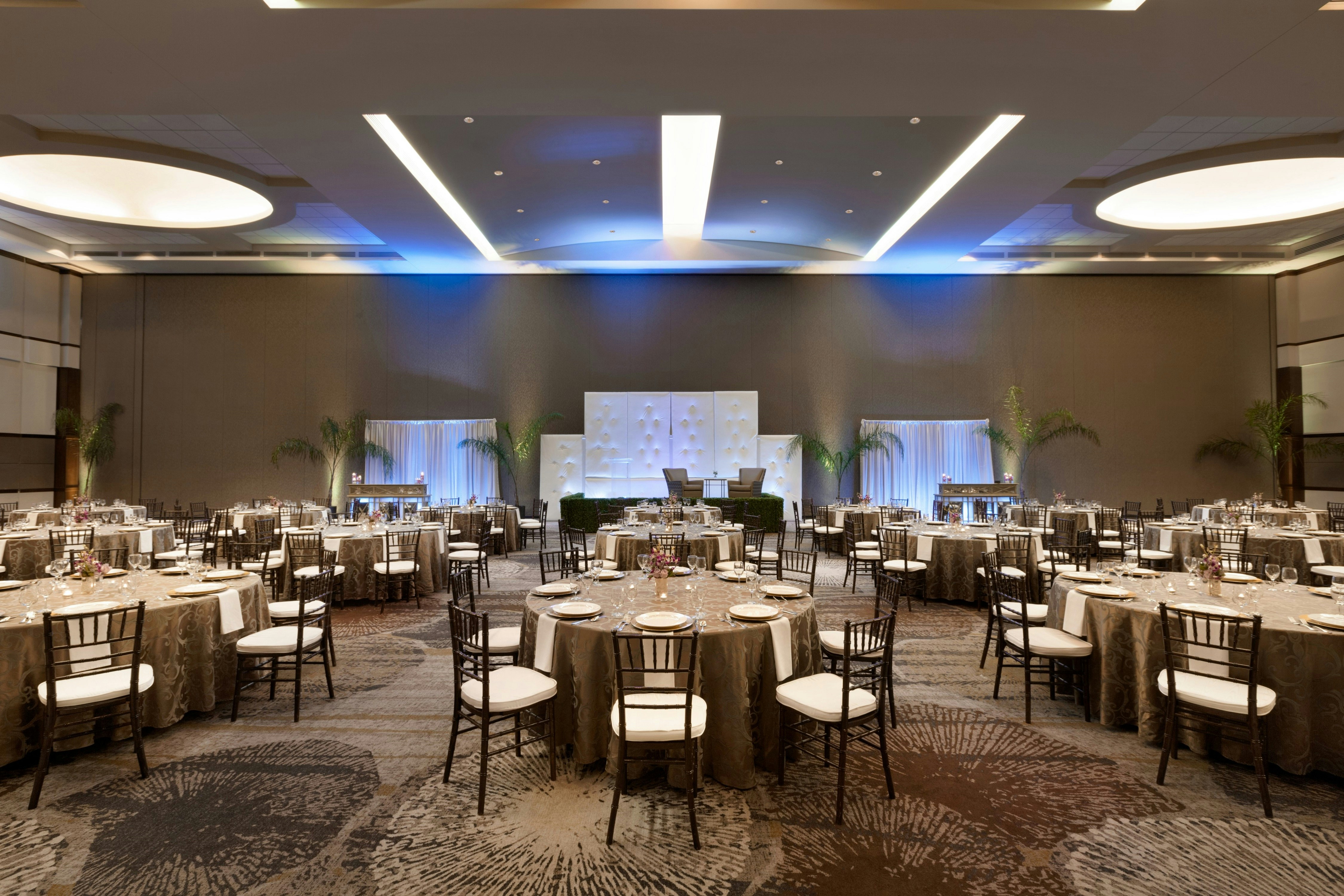 Embassy Suites by Hilton Charleston Airport Hotel and Convention Center 59/67