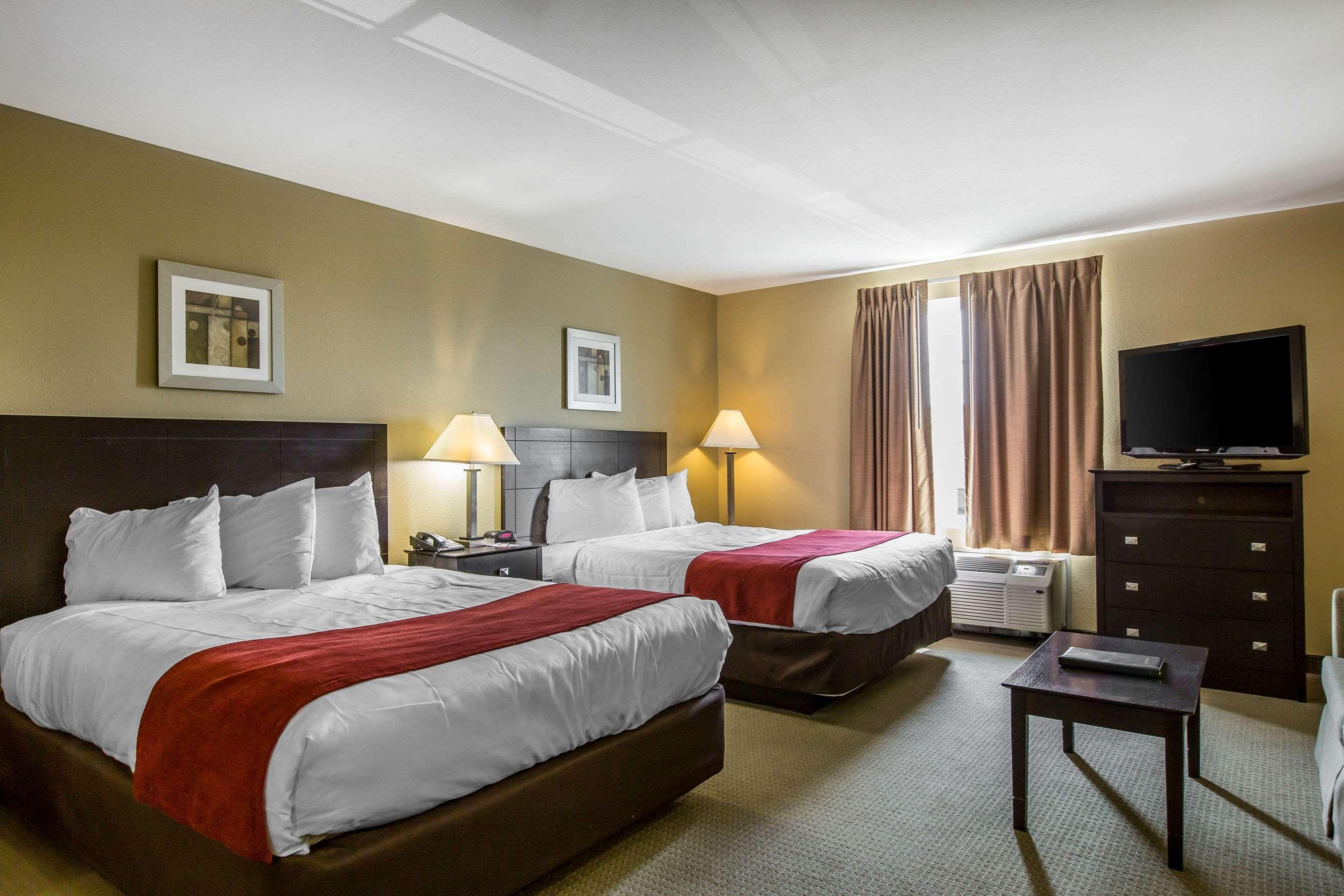 1 Queen Bed, Efficiency, Suite, Nonsmoking