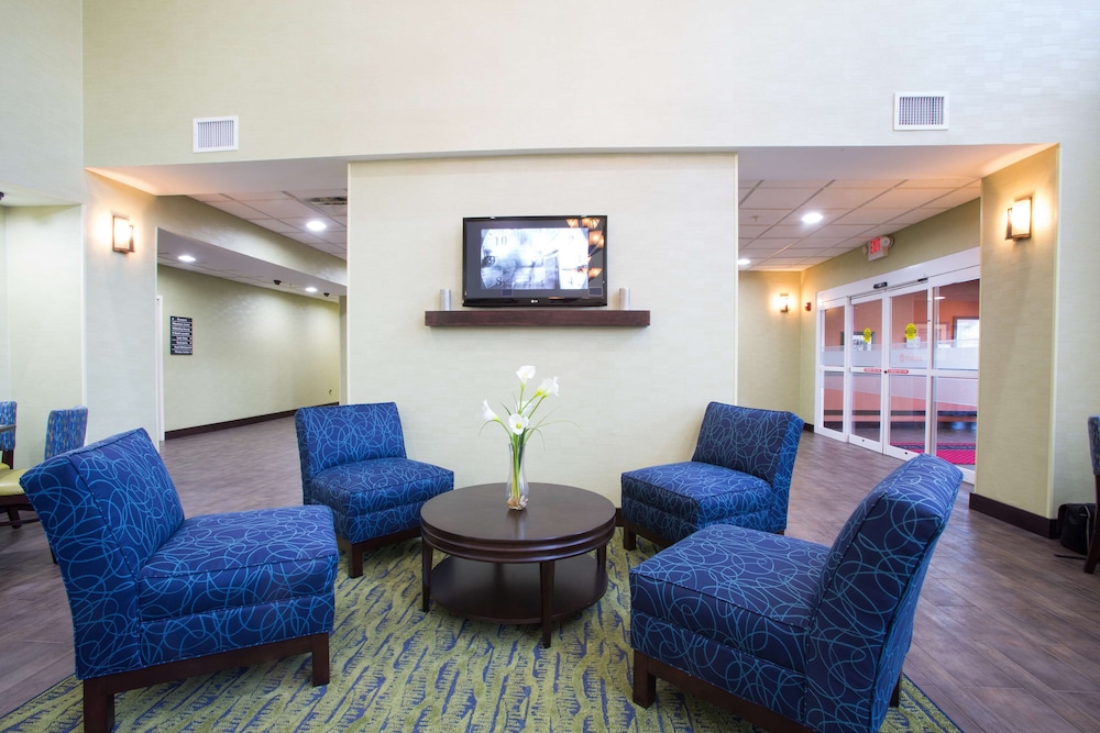 Hampton Inn Suites Savannah I 95 South Gateway 22/32
