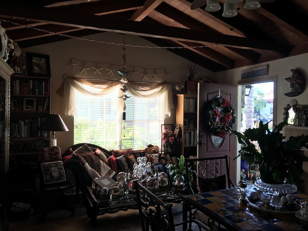 Always Inn San Clemente Bed Breakfast 34/65