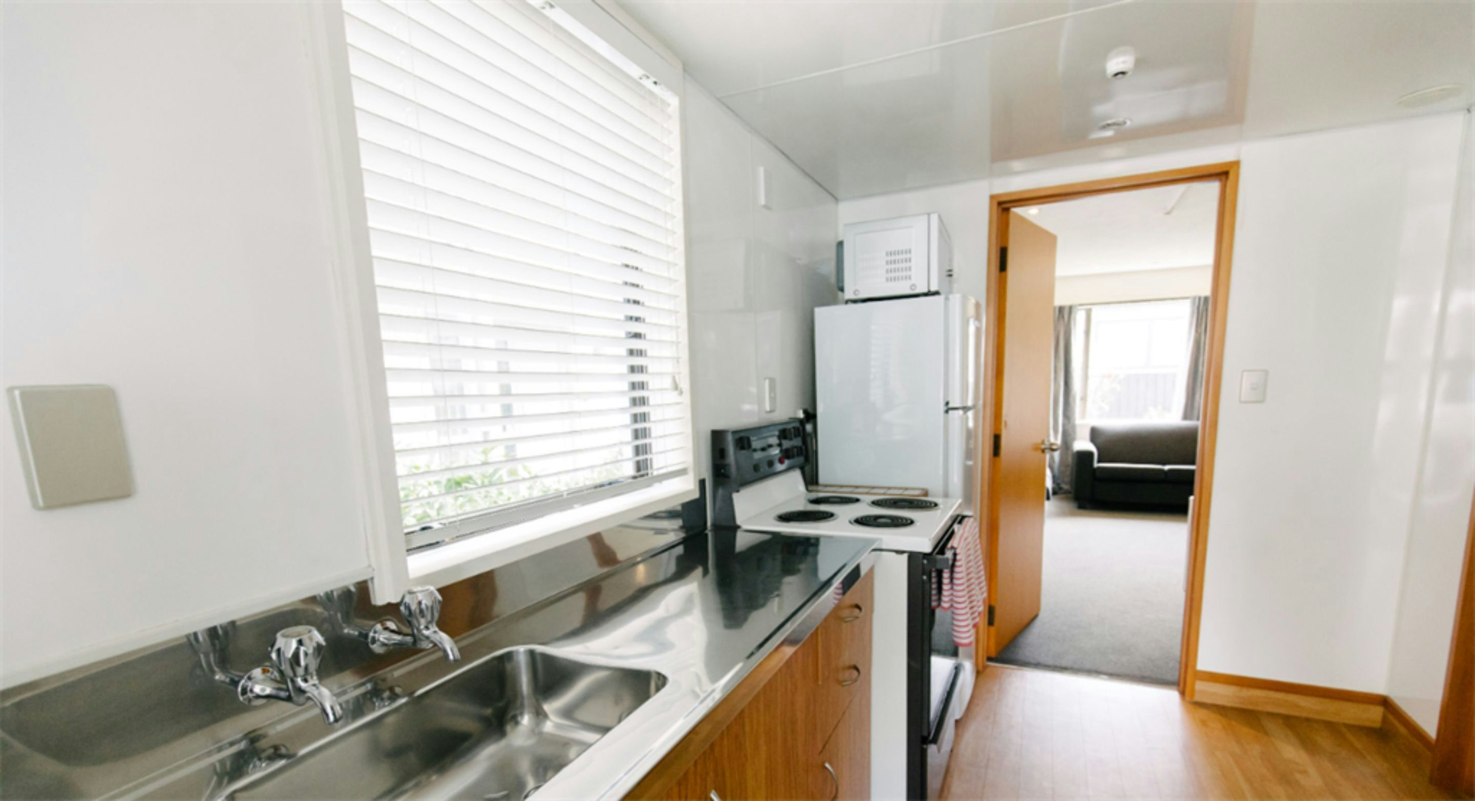 Airport Gateway Motor Lodge 57/58