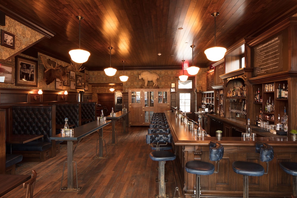 Public House Lofts by Eleven 40/49