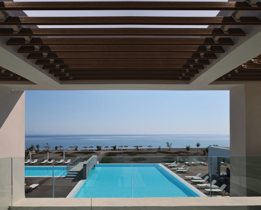 THALATTA SEASIDE HOTEL 64/73