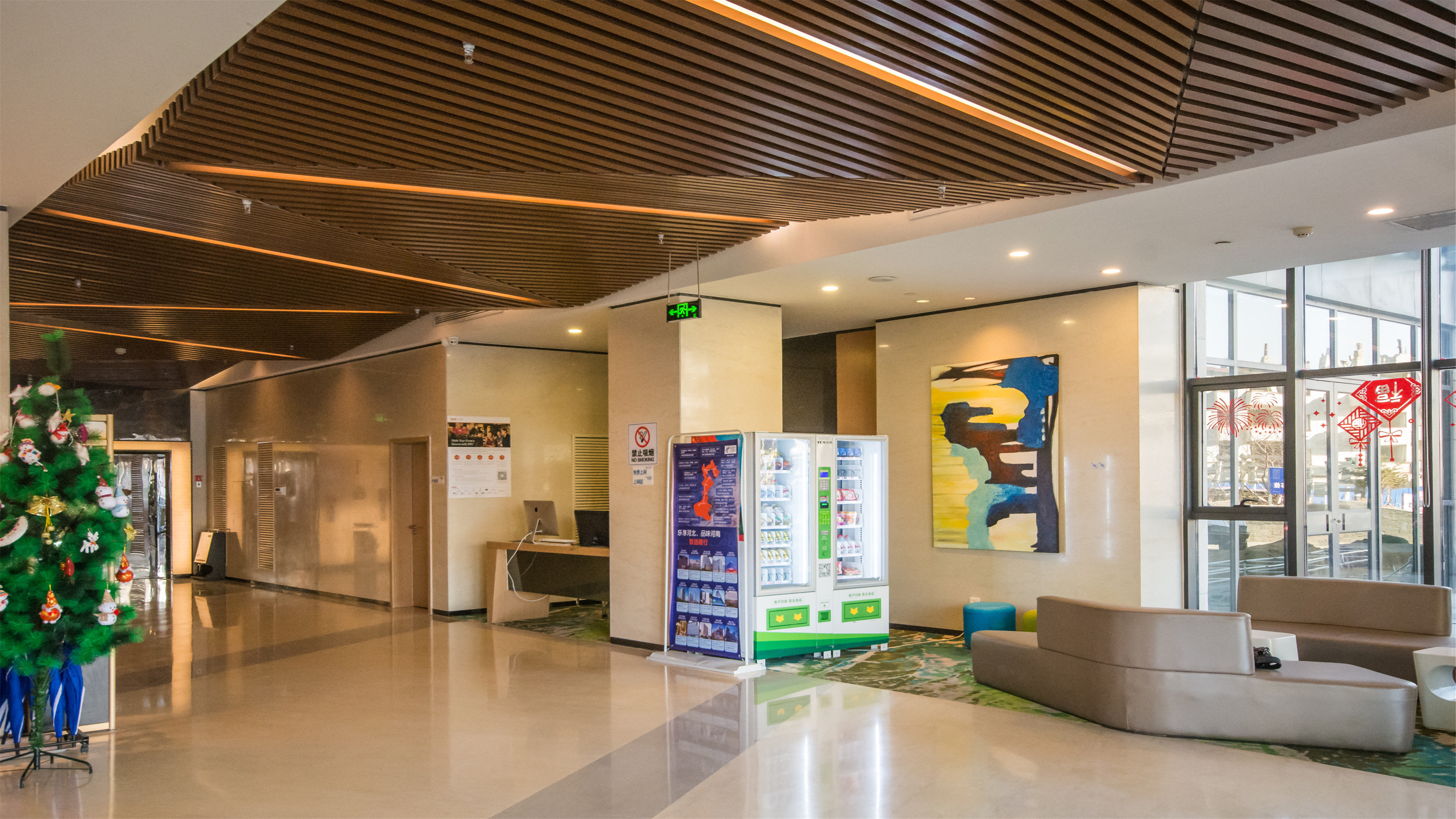 HOLIDAY INN EXPRESS ZHANGJIAKOU PARK VIEW 9/50