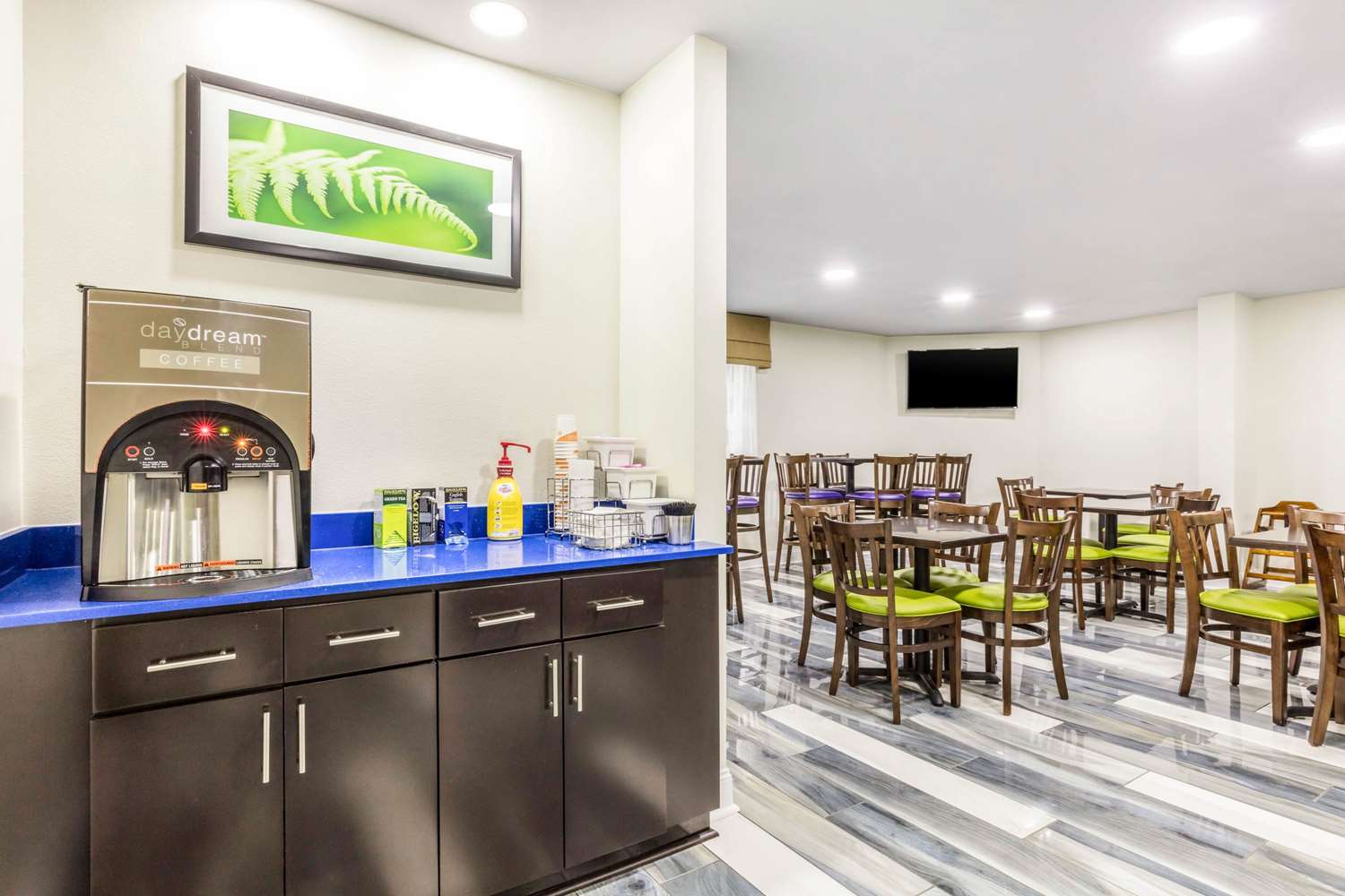 Travelodge by Wyndham Flowood 14/17