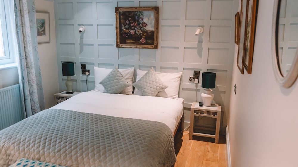 1 Bedroom, City, Double Bed