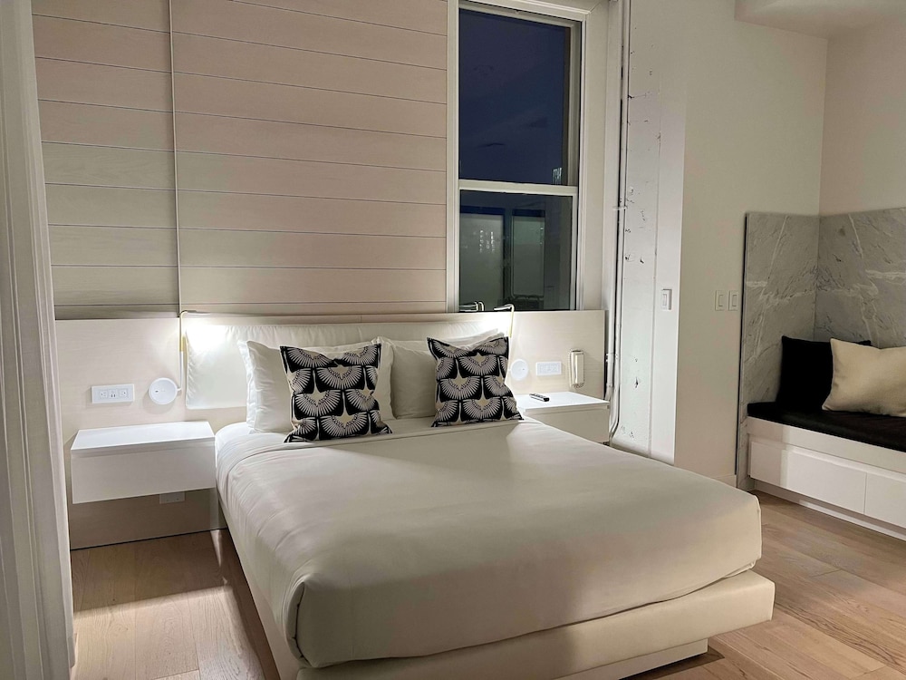 Vip, Premium, Suite, Queen Bed, Sofa