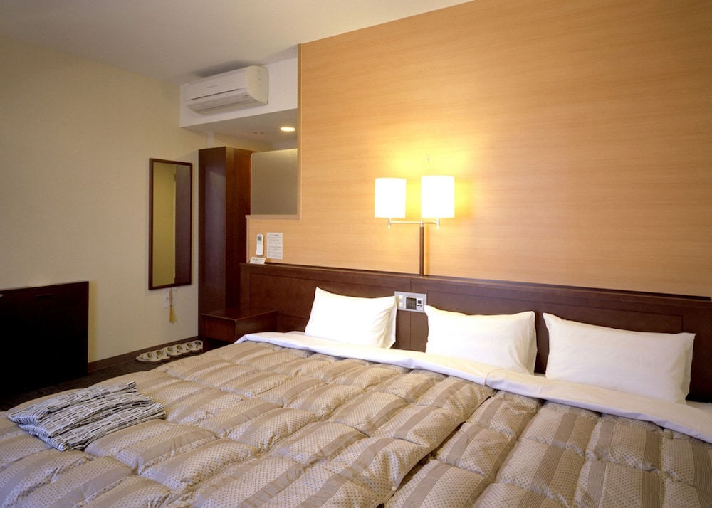 Hotel Route-Inn Isahaya Inter 15/53