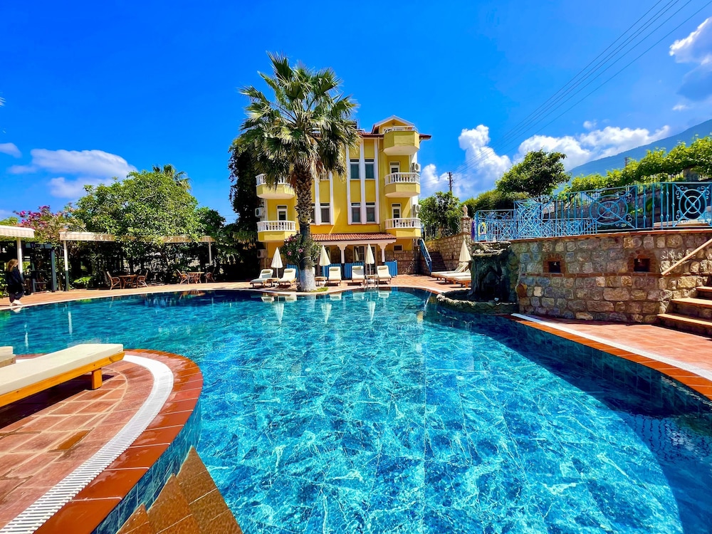 Mountain Valley Apart Hotel & Villas 27/50