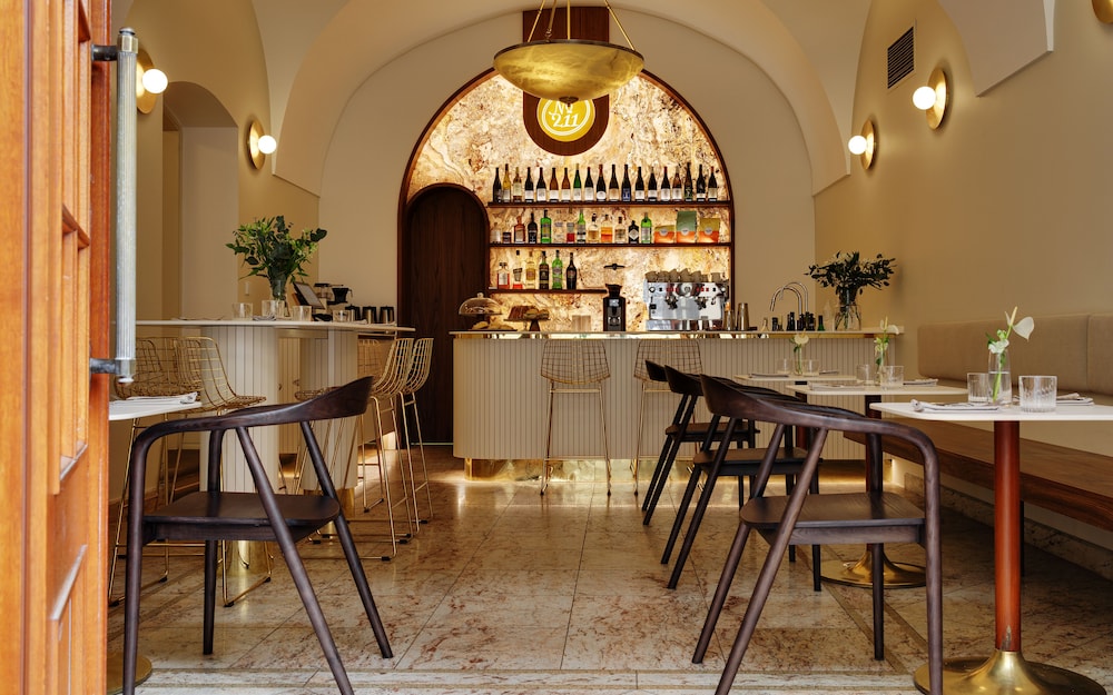 Hostel Santini Prague 40/50