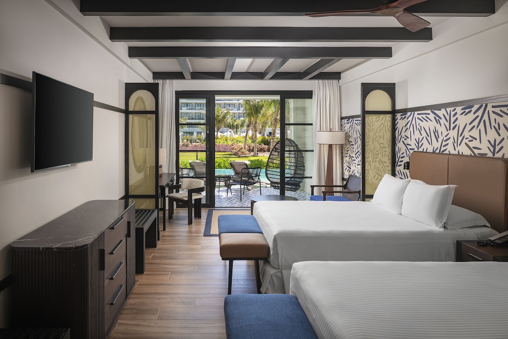 Swim Up, Junior Suite