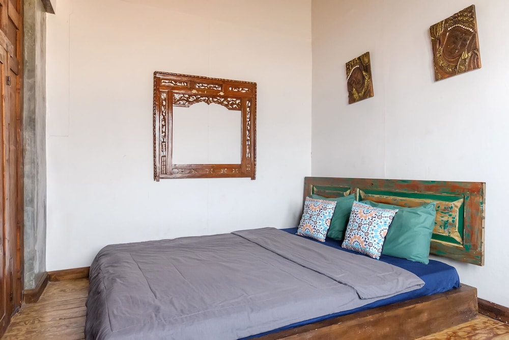 Twospaces Living At Bunga Desa 12/50