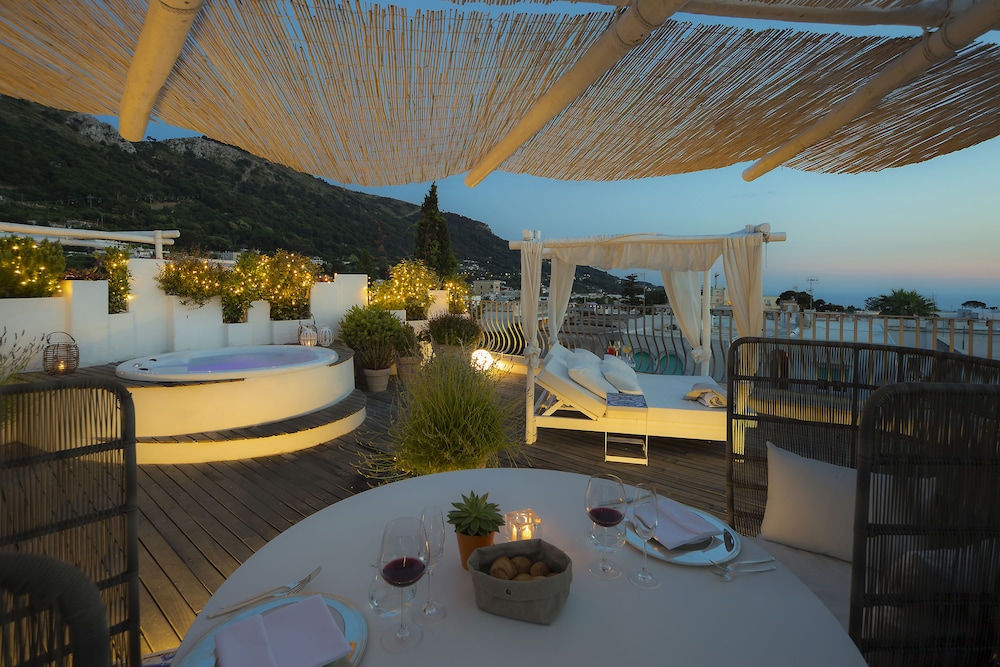 Villa Blu Capri Hotel 55/68