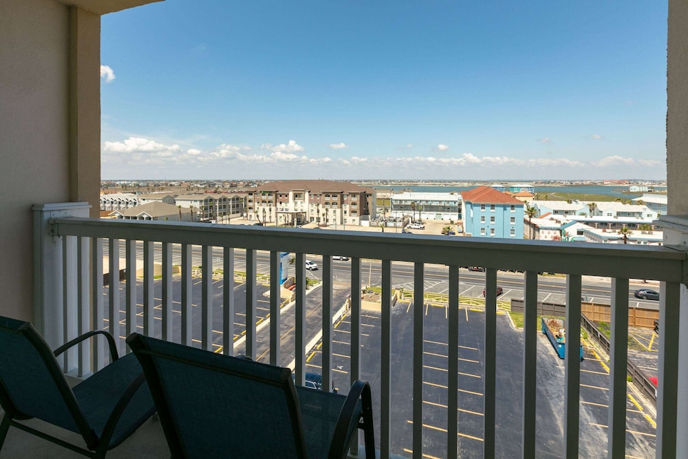 Wyndham Corpus Christi Resort North Padre Island 42/50