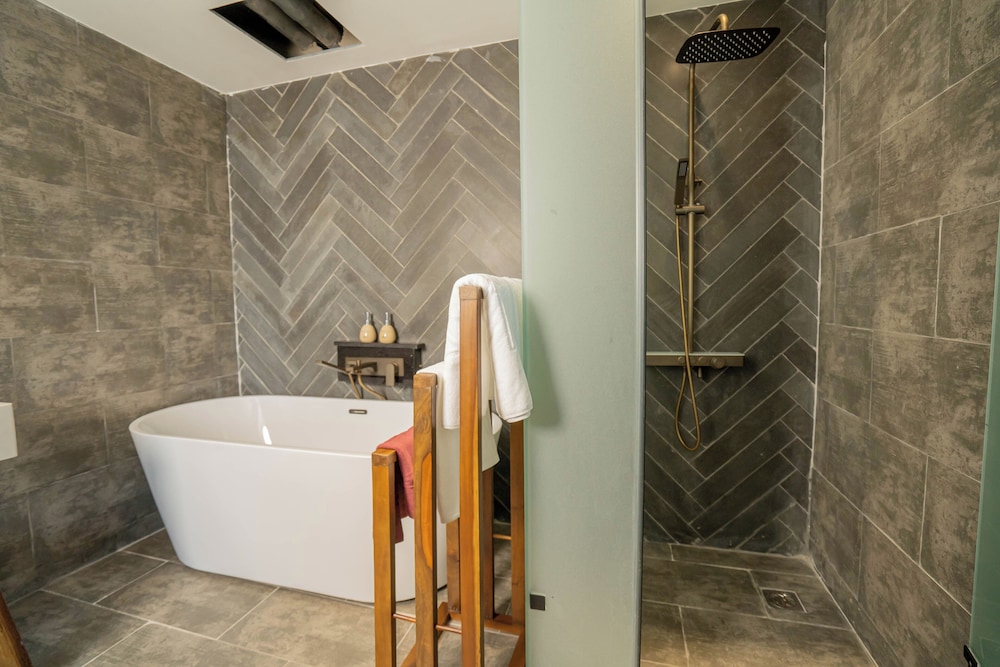 The Signature Hotel Nha Trang 50/50