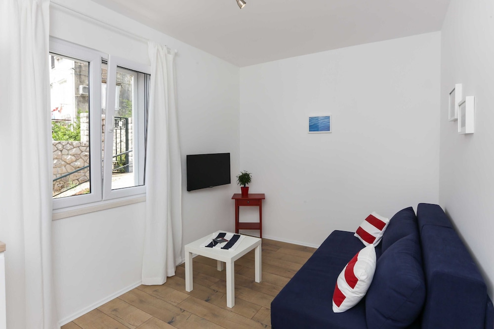 Apartments Villa Karmen 32/50