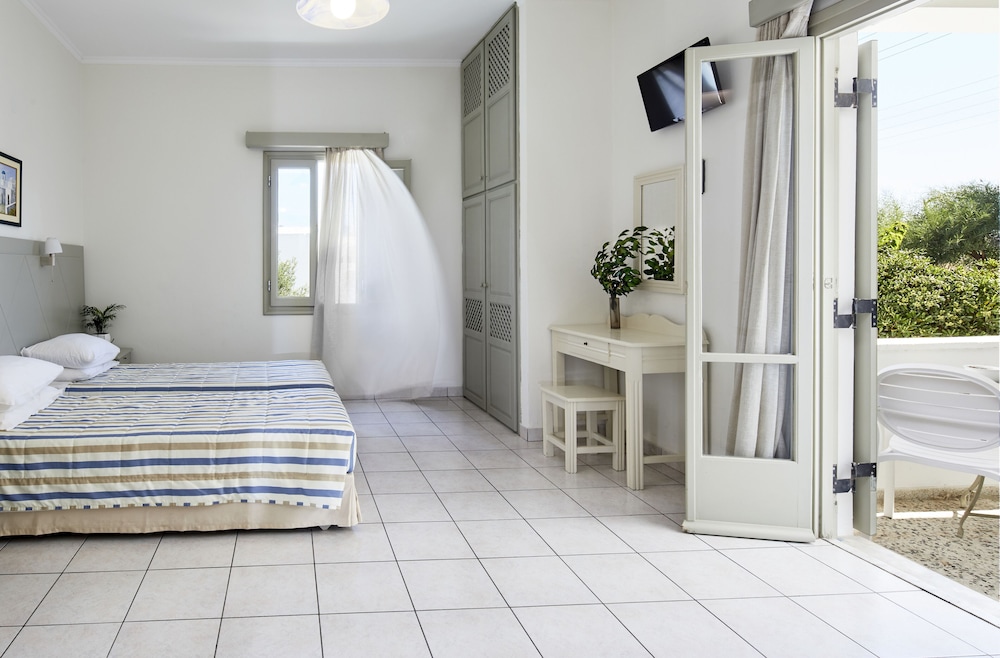 Nissos Thira Hotel 19/62