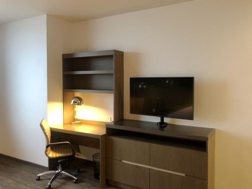 Hyatt House Mexico City Santa Fe 40/47