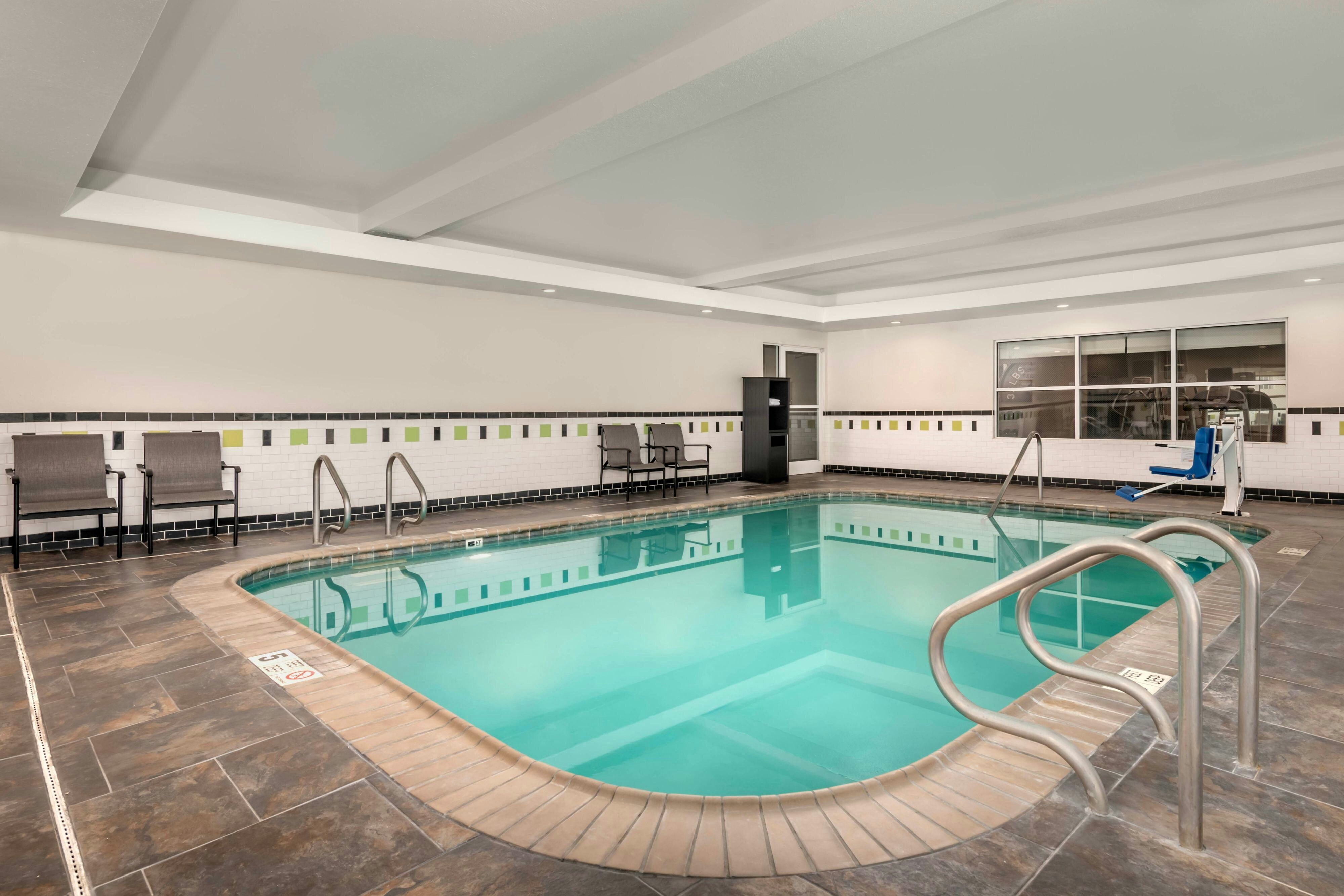 Fairfield Inn Suites Lafayette I 10 25/34