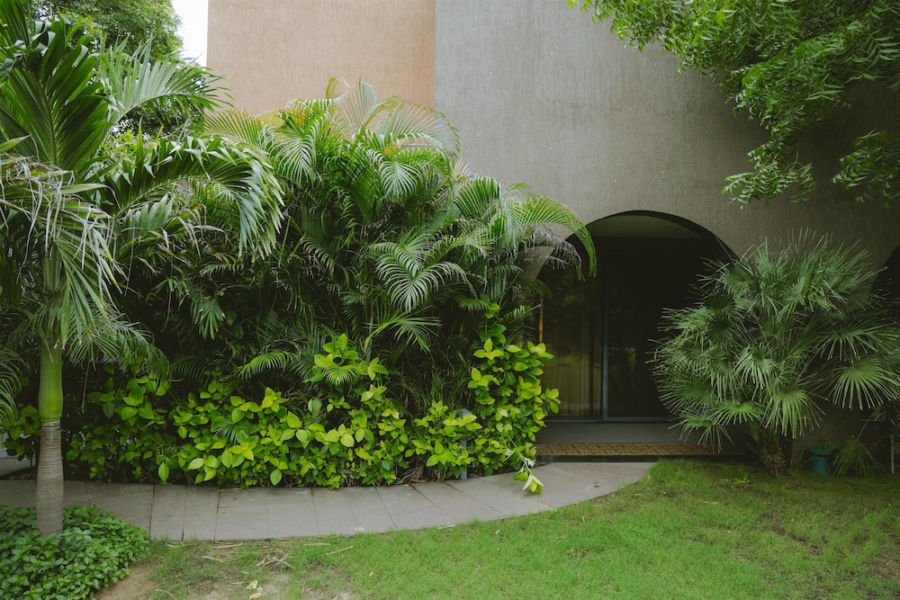 Radisson Resort & Spa Kandla 83/89