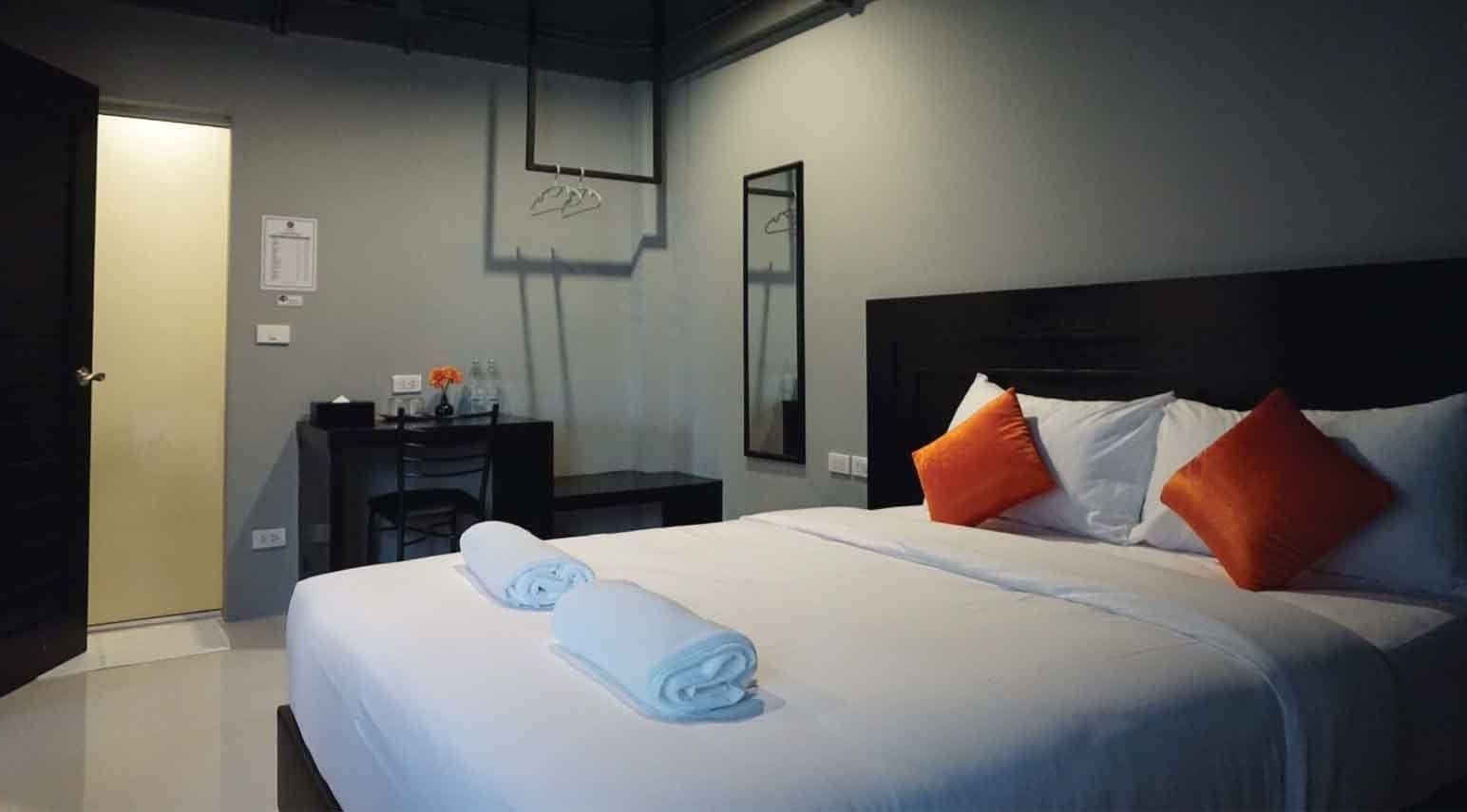 SUPERIOR, DOUBLE BED