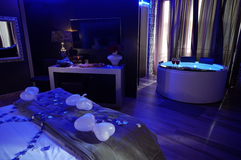 Hotel Angioino Spa 36/36
