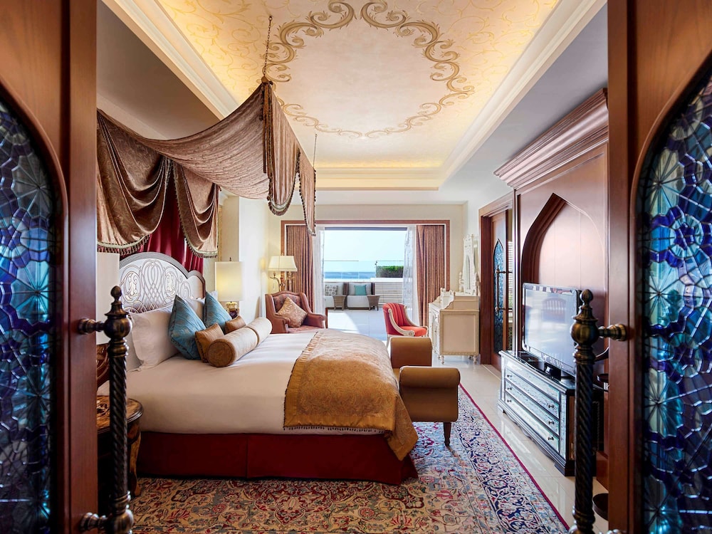 Sofitel Bahrain Zallaq Thalassa Sea and Spa 24/70