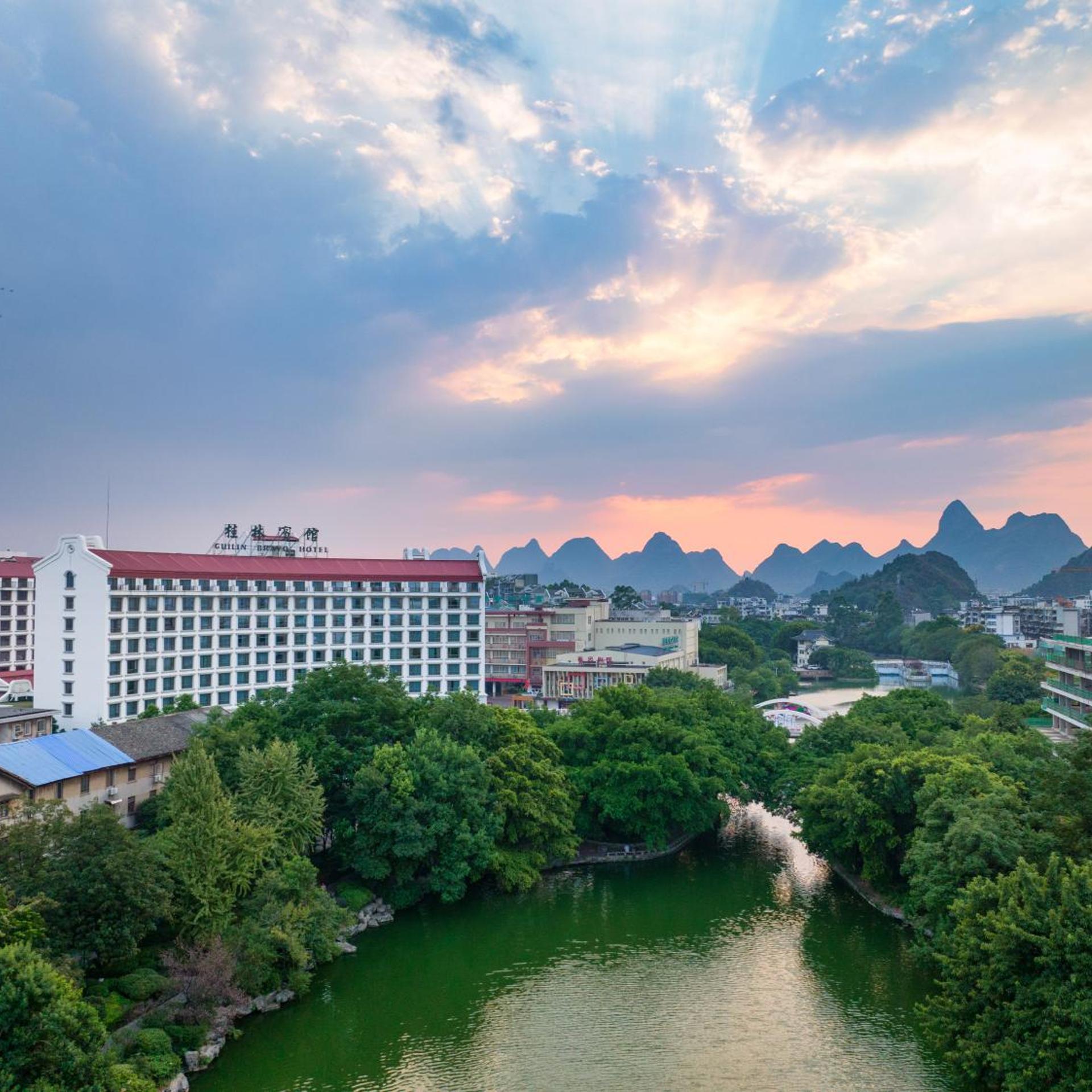 Guilin Bravo Hotel 60/63
