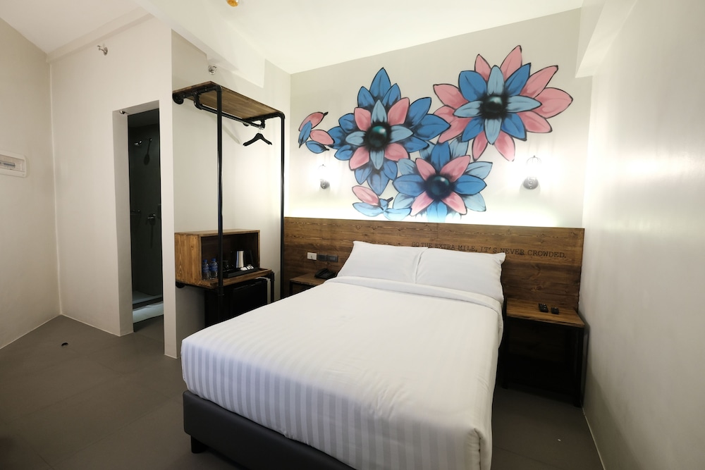 U Hotels Makati 41/56