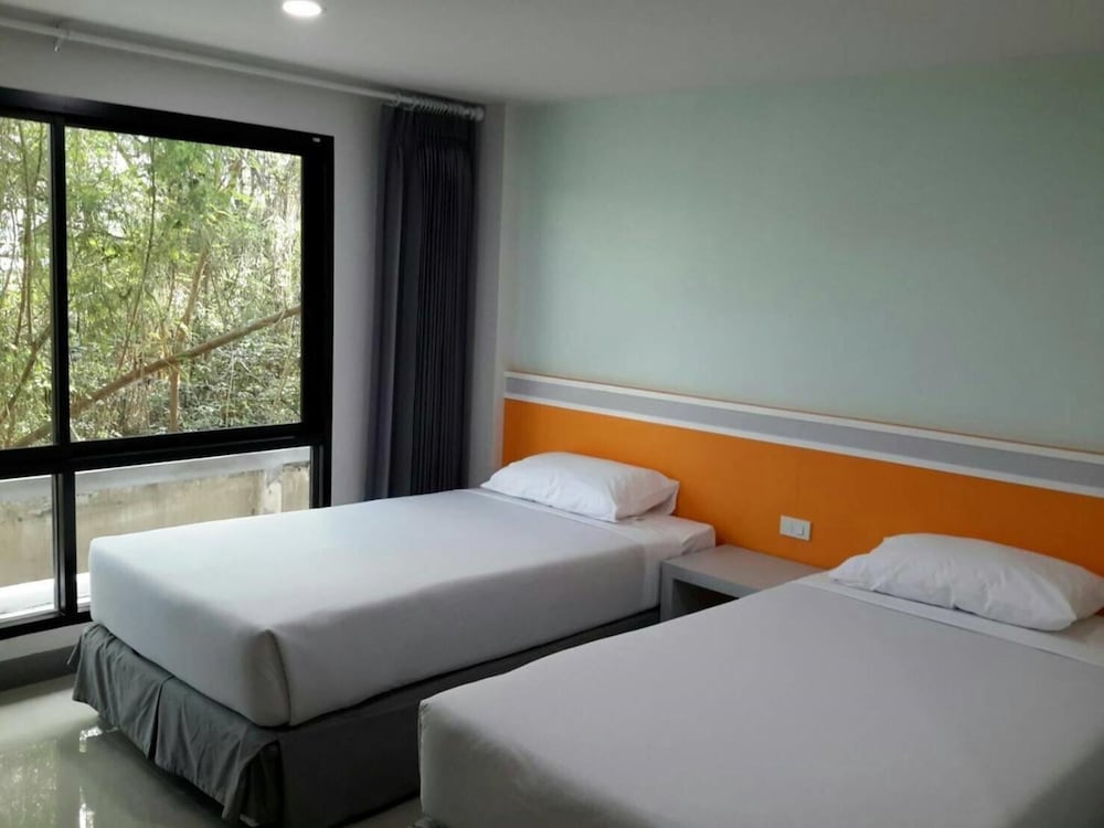 Sakura Budget Hotel 9/20