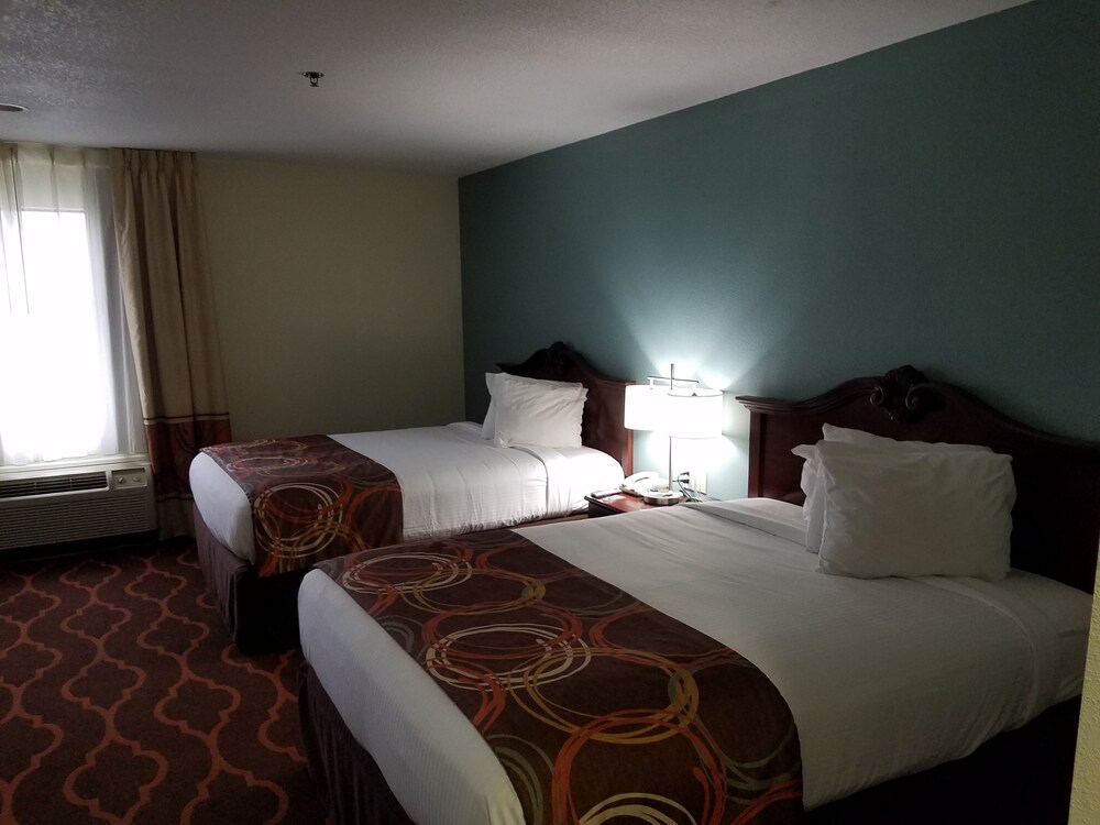 Baymont by Wyndham Grovetown Augusta 12/44
